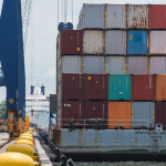 UNCTAD изучает причины повышения тарифов на контейнерные перевозки во время пандемии COVID-19.